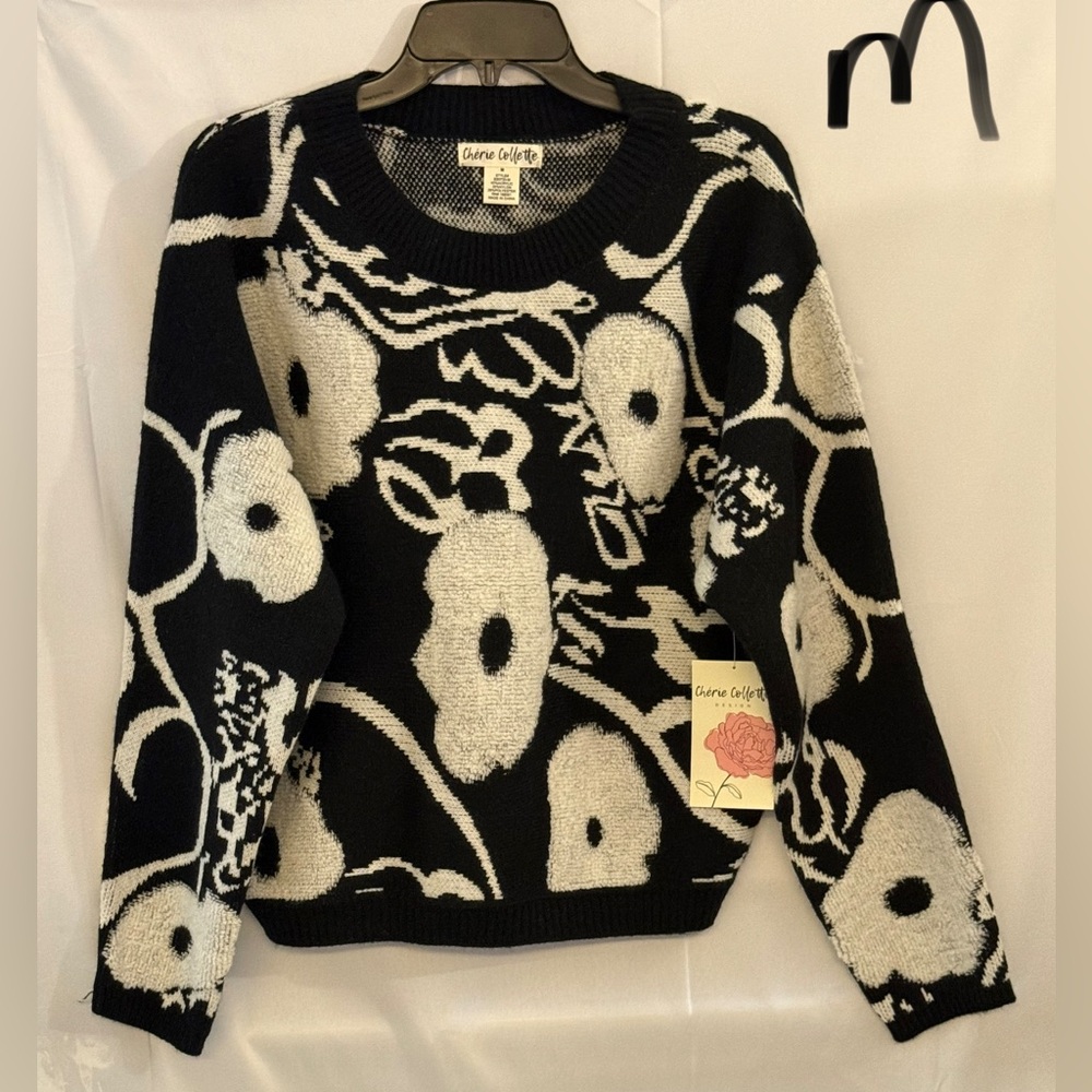 Floral Black and White Sweater by